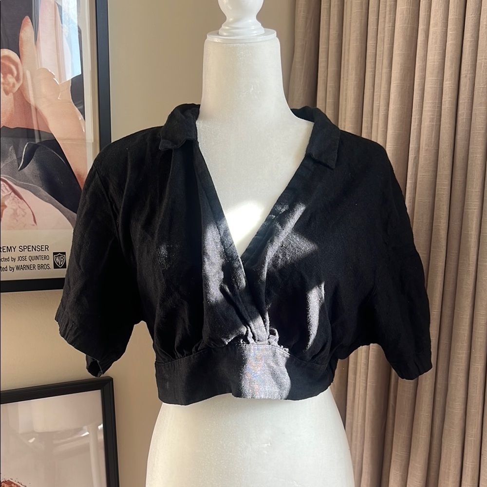 Abercrombie & Fitch Crop Wrap Collared Linen Top